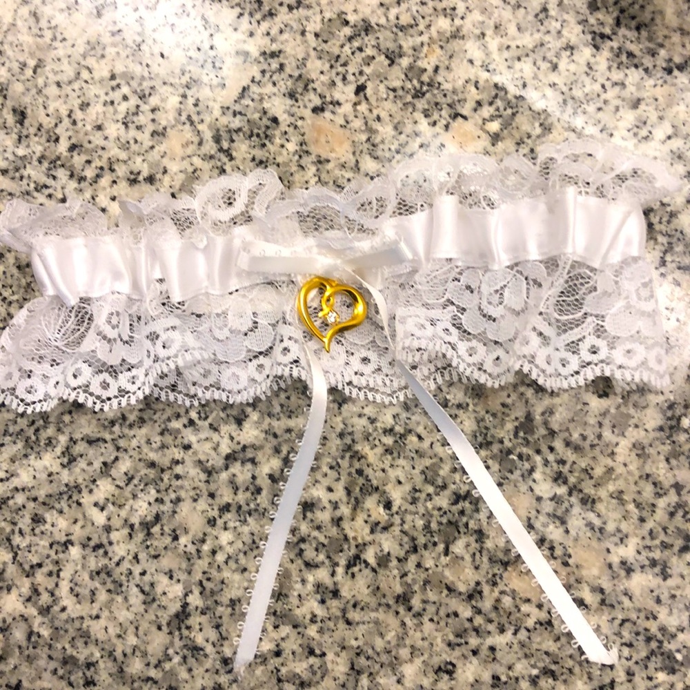 New White Garter